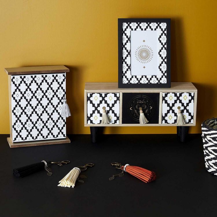 The Home Deco Factory Cadre photo ethnique Mirage - L. 10 x l. 15 cm - Noir Budget ???? The Home Deco Factory Cadre Photo Ethnique Mirage - L. 10 X L. 15 Cm - Noir ✔️ -ATMOSPHERA Shop unnamed file 899